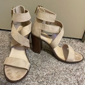 Tan strappy block heel sandals size 7
